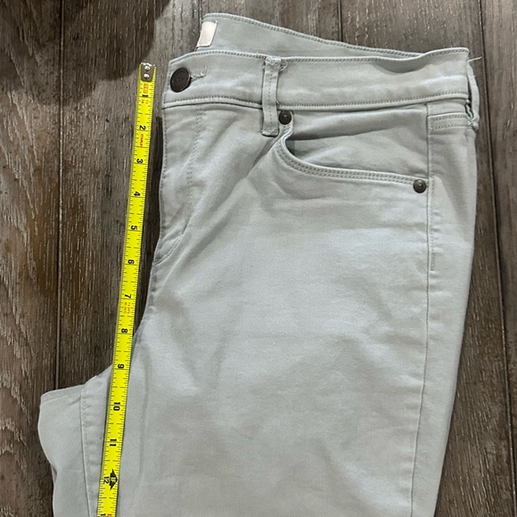 LOFT Sage Skinny Crop Petite Jeans - Picture 11 of 11